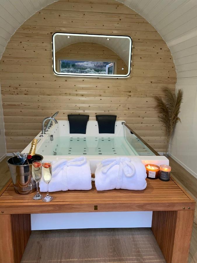 Apex Studio Pod & Jacuzzi Bath Форт-Вільям Екстер'єр фото